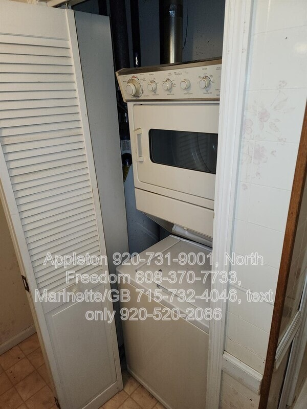 Building Photo - S7559 US-12