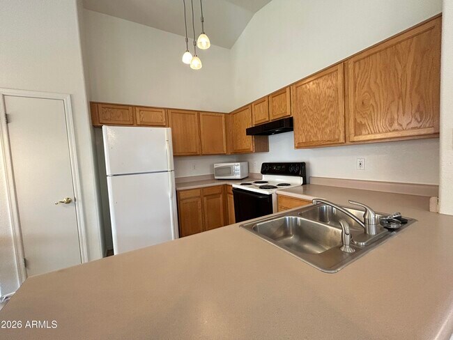 Building Photo - 8571 W Vogel Ave