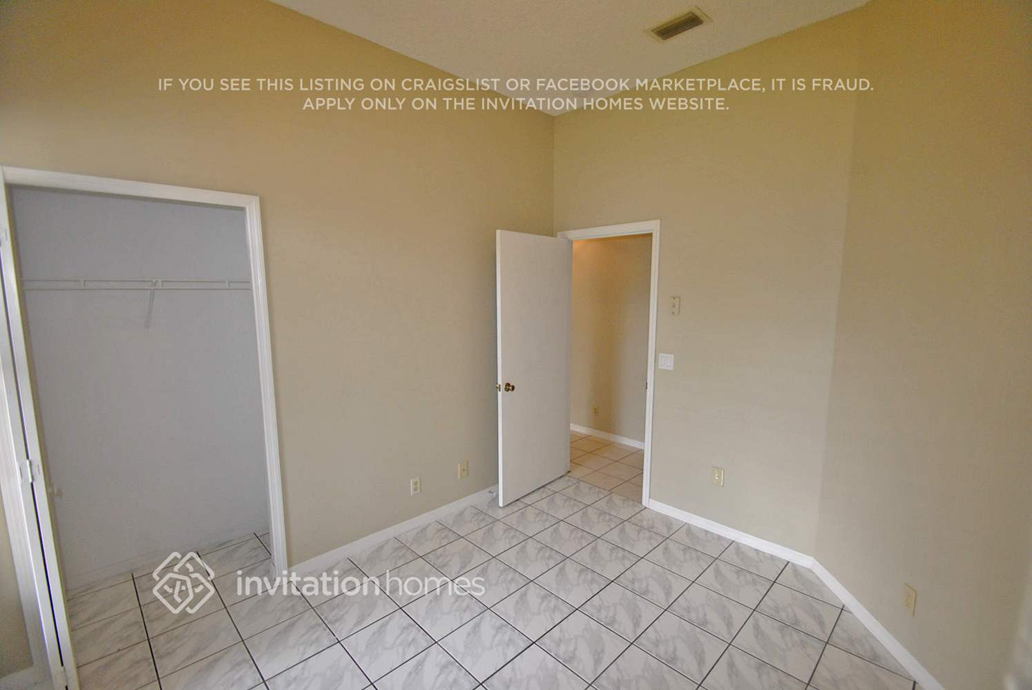 Building Photo - 3754 Woods Walk Blvd