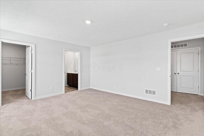 Building Photo - 1489 Jarry Ave