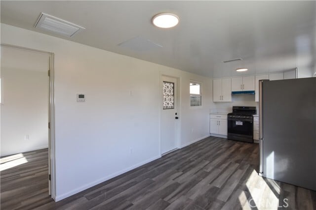 Building Photo - 11039 Dodson St