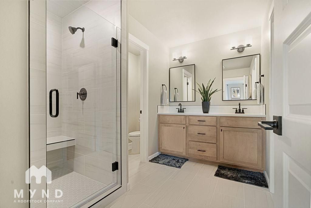 Building Photo - 6930 NE 131st Way