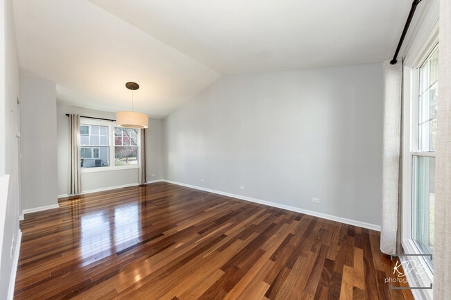 Building Photo - 350 Pearson Cir