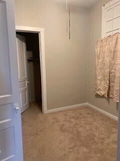 Building Photo - 111 E 9th St