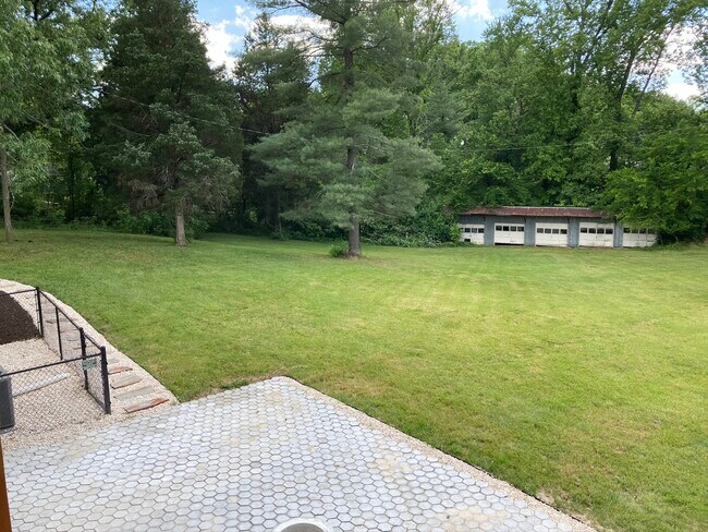 Building Photo - 1398 Jonestown Rd