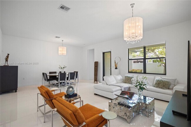 Building Photo - 4407 SW 175th Ave