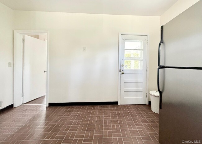Building Photo - 505 Prospect Ave