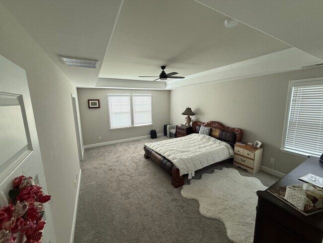 Building Photo - 13 Brookhaven Dr