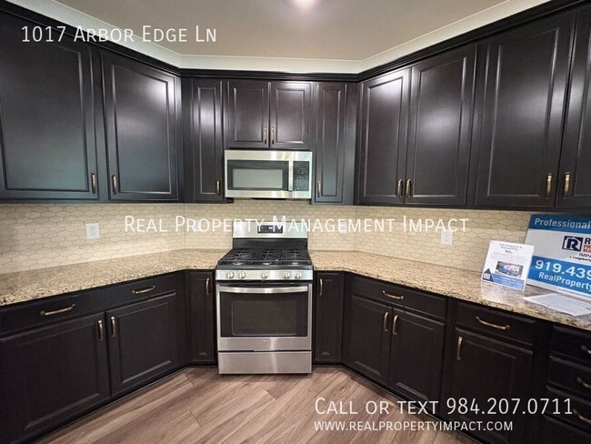Building Photo - 1017 Arbor Edge Ln