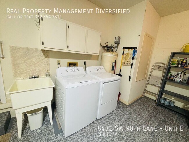 Building Photo - 8431 SW 90th Ln