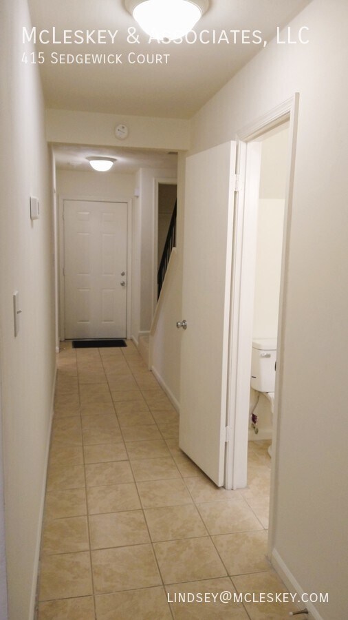 Building Photo - Washington Square Townhouses