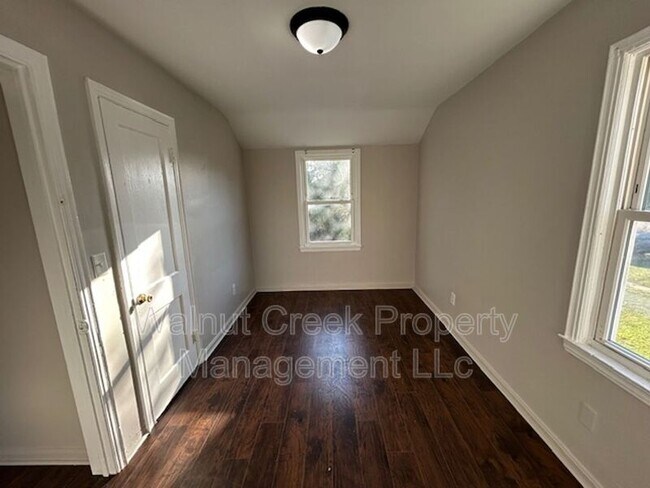 Building Photo - 4027 Gary Ave