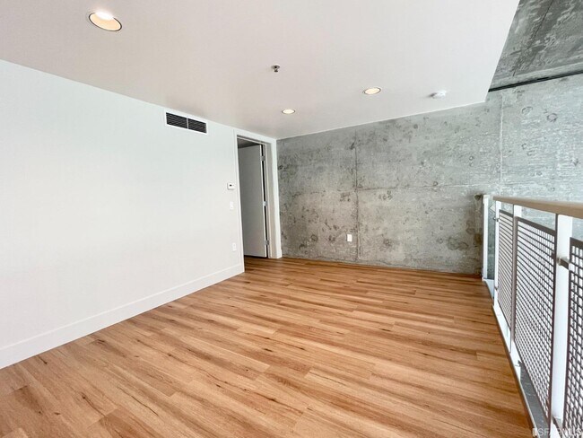 Building Photo - 200 Brannan St