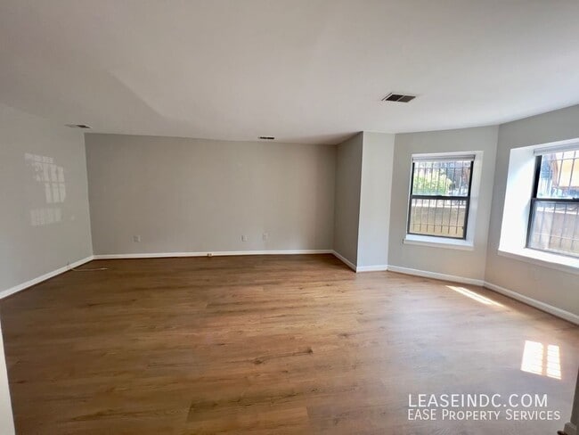 Building Photo - 1532 15th St NW