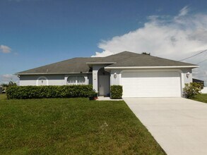 Building Photo - Cozy 3 Bed 2 Bath Home Available Immediately