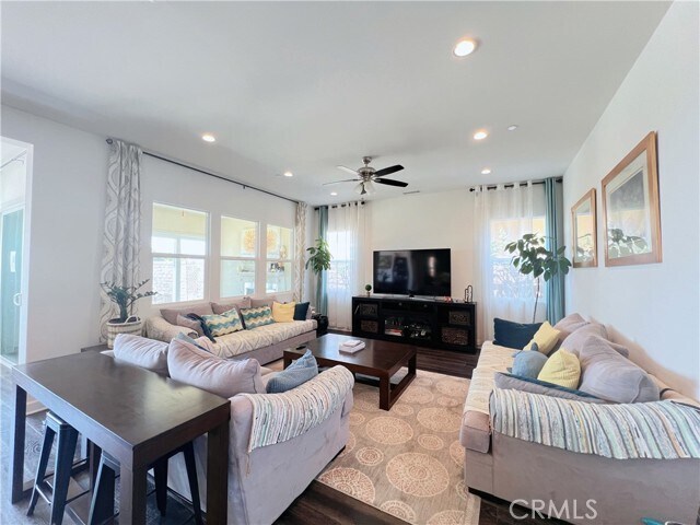 Building Photo - 2408 E Kern River Ln