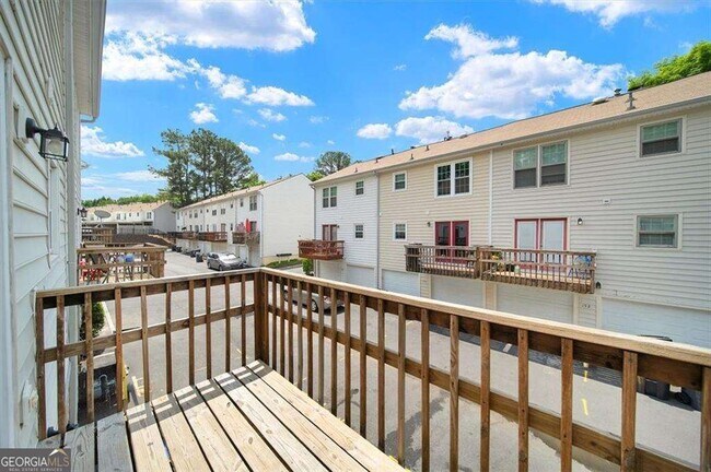 Building Photo - 238 Chads Ford Way