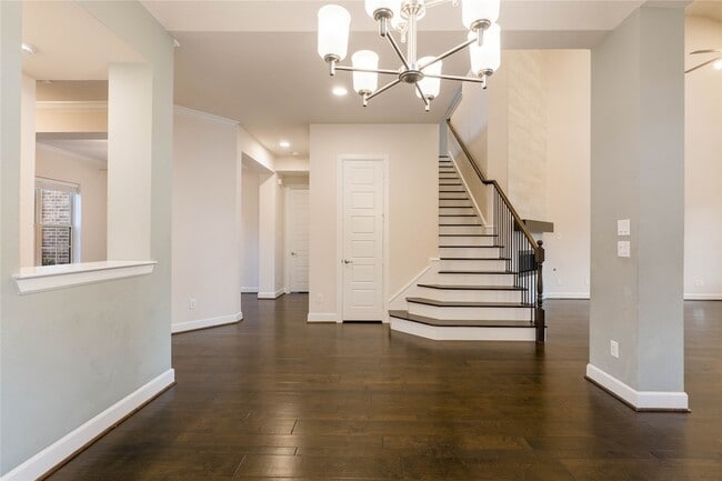 Building Photo - 1008 Peacock Blvd