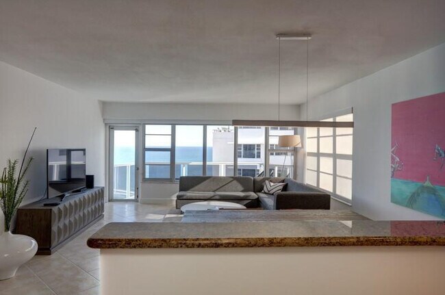 Building Photo - 3700 Galt Ocean Dr