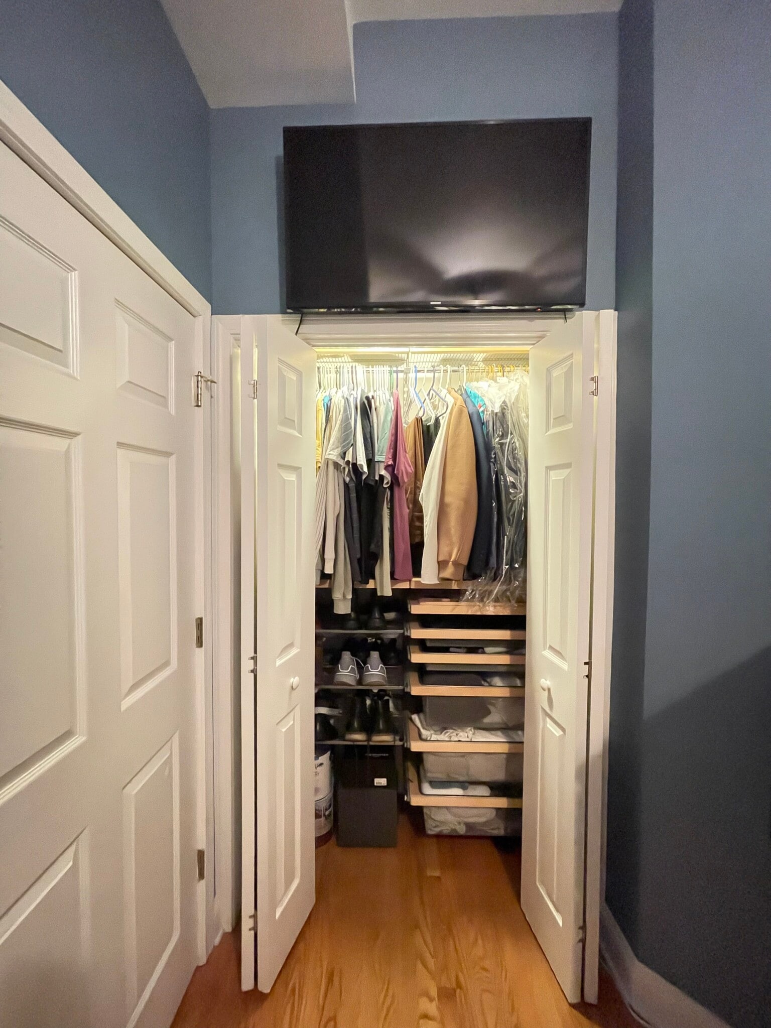 Building Photo - 2025 W Erie St