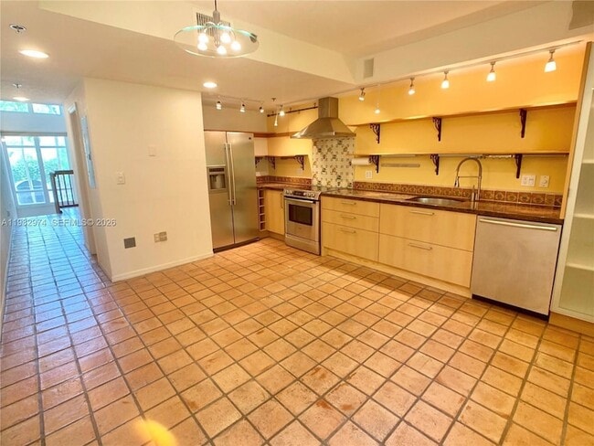 Building Photo - 1853 Jefferson Ave