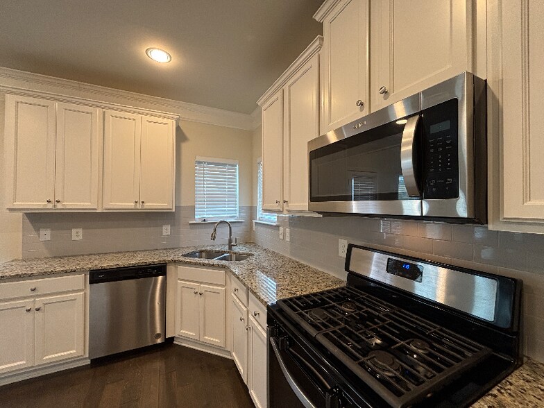 Building Photo - 5123 Woodline View Ln