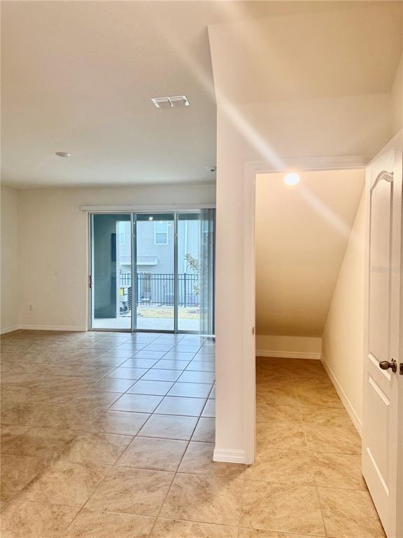 Building Photo - 1635 Thicket Ave