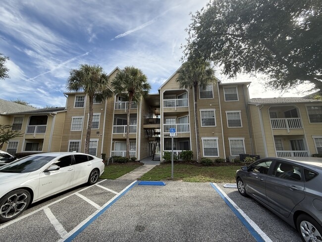 Building Photo - 1065 S Hiawassee Rd