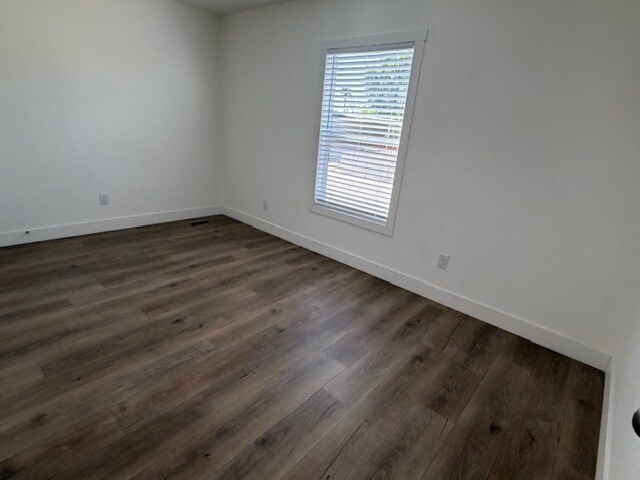 Building Photo - 2060 N Center St