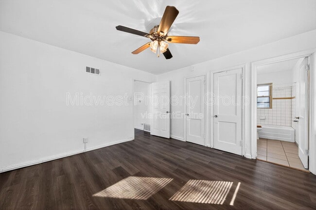 Building Photo - 334 Mueller Ave