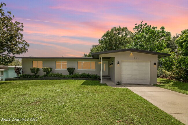 Building Photo - 115 S Indian Cir