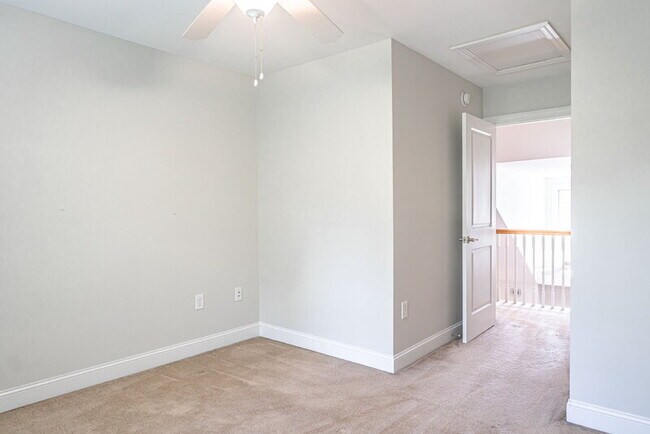 Building Photo - 74 Cypress Cir
