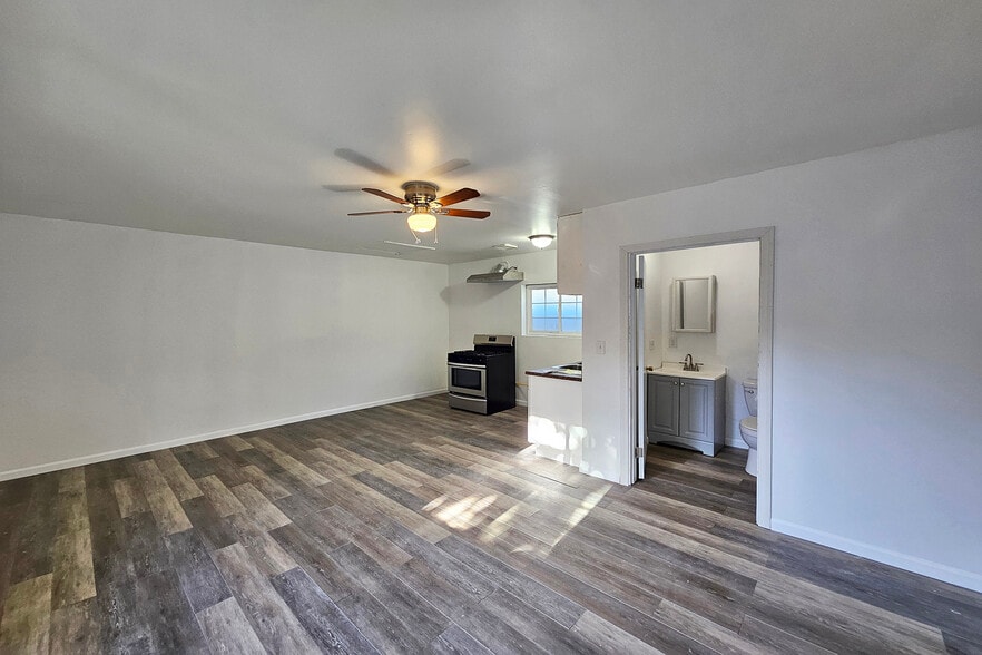 Building Photo - 19759 Roscoe Blvd