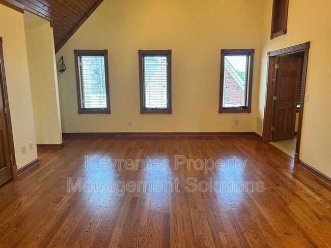 Building Photo - 33 Hodge Farm Ln