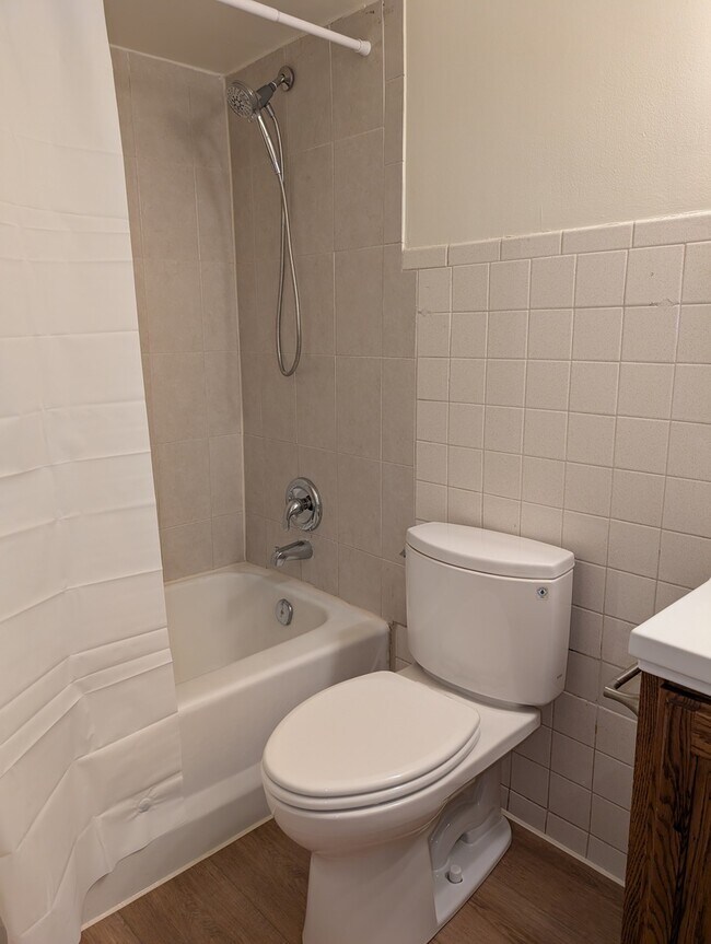 Building Photo - 4343 W 63rd St