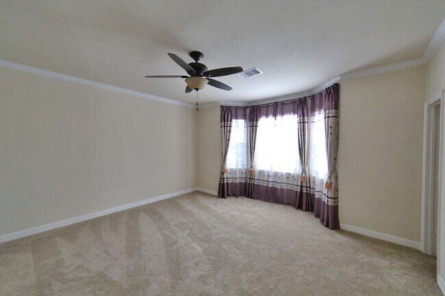 Building Photo - 6307 Falling Briar Lane