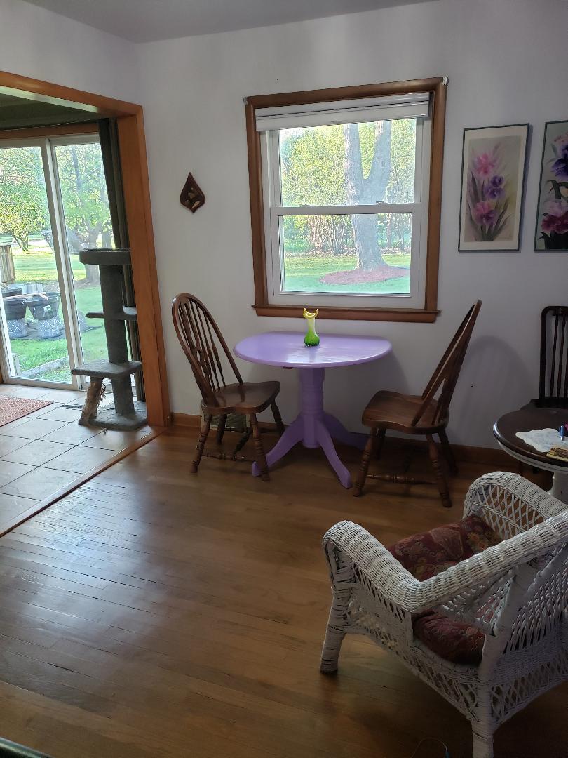 dining area - 4905 Phillip Ln