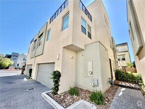 Building Photo - 11287 Gravitation Dr