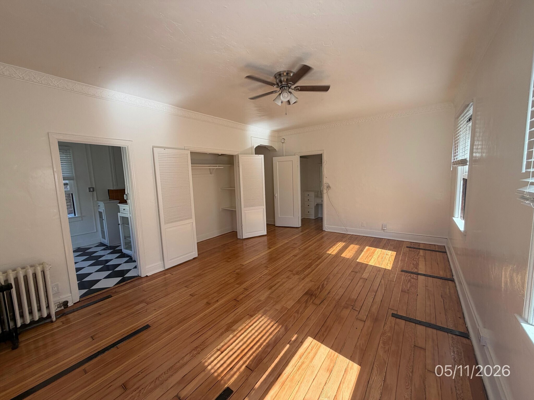 Building Photo - 318 S Kingsley Dr
