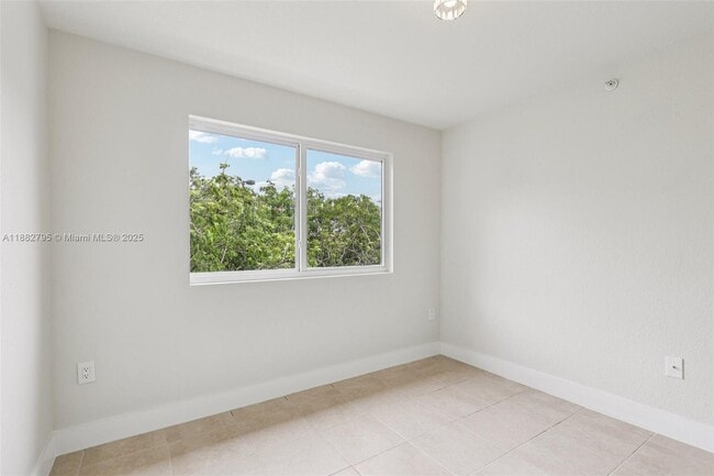Building Photo - 15470 SW 284th St