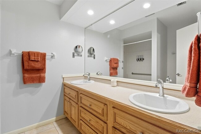 Building Photo - 25 Jamaica St