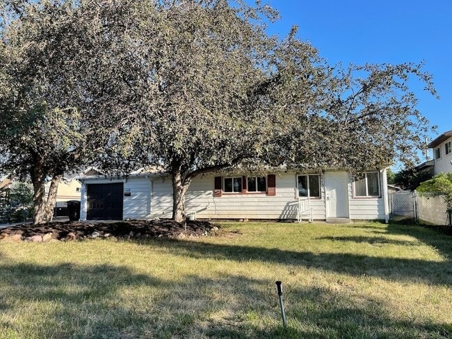 Building Photo - 744 E 8425 S