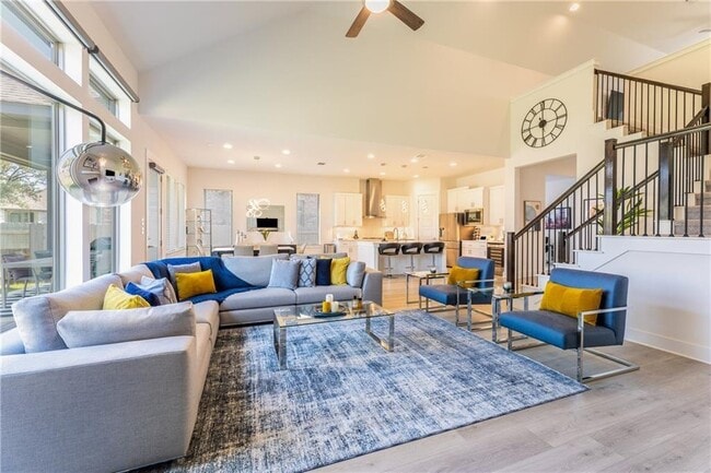 Building Photo - 718 Whitetail Dr