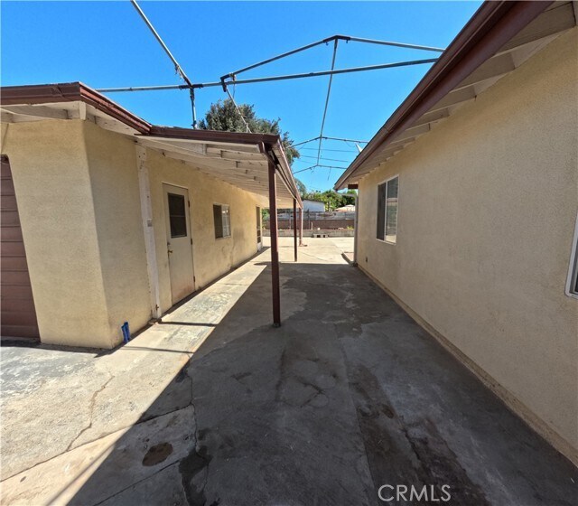 Building Photo - 255 W La Verne Ave