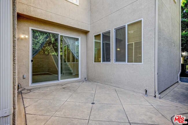 Building Photo - 11475 Fernside Ln