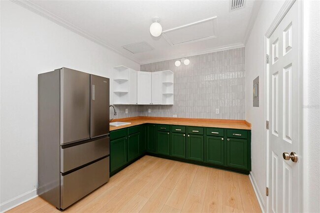 Building Photo - 701 Eagle Woods Tr