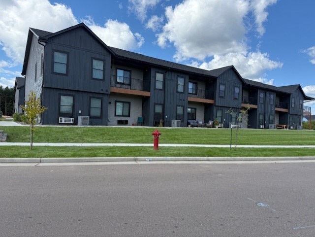 Building Photo - Bartlett Crossing II