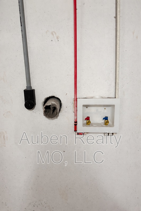 Building Photo - 1821 N 50 Terrace