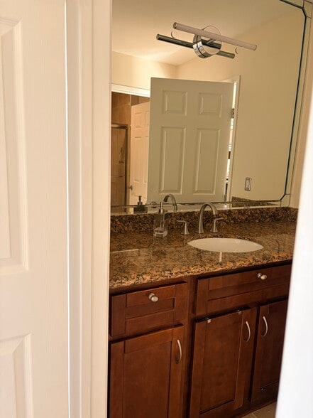 Building Photo - 590 El Dorado Ave