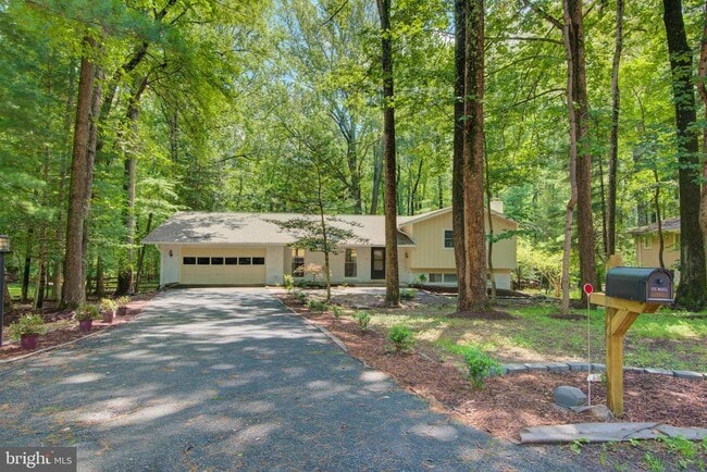 Primary Photo - 11621 Sourwood Ln